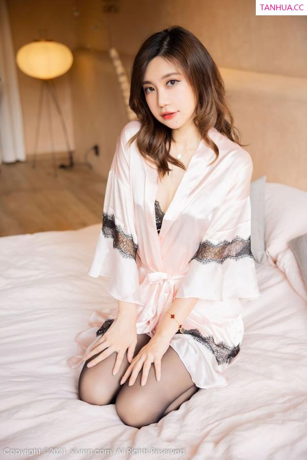 綺裡嘉 绮里嘉 [XiuRen]高清写真图 2021.12.28 No.4398 绮里嘉ula第3张图片